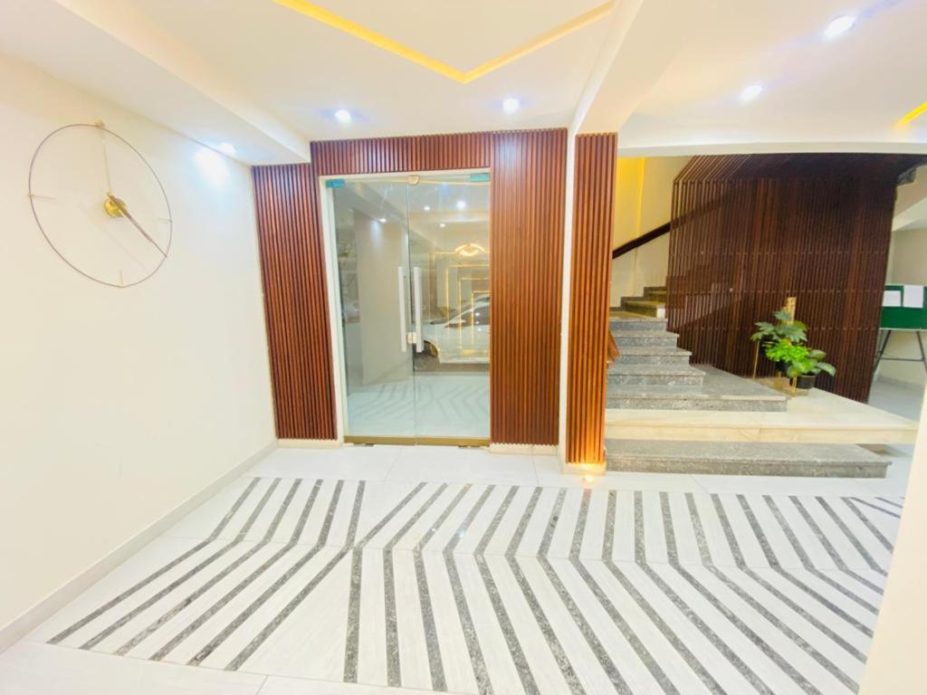 Holidazzle Serviced Apartments Bahria Town Rawalpindi Ngoại thất bức ảnh