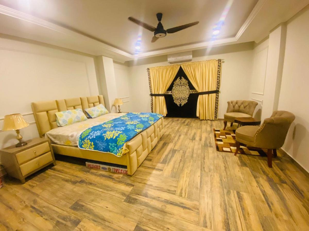 Holidazzle Serviced Apartments Bahria Town Rawalpindi Ngoại thất bức ảnh