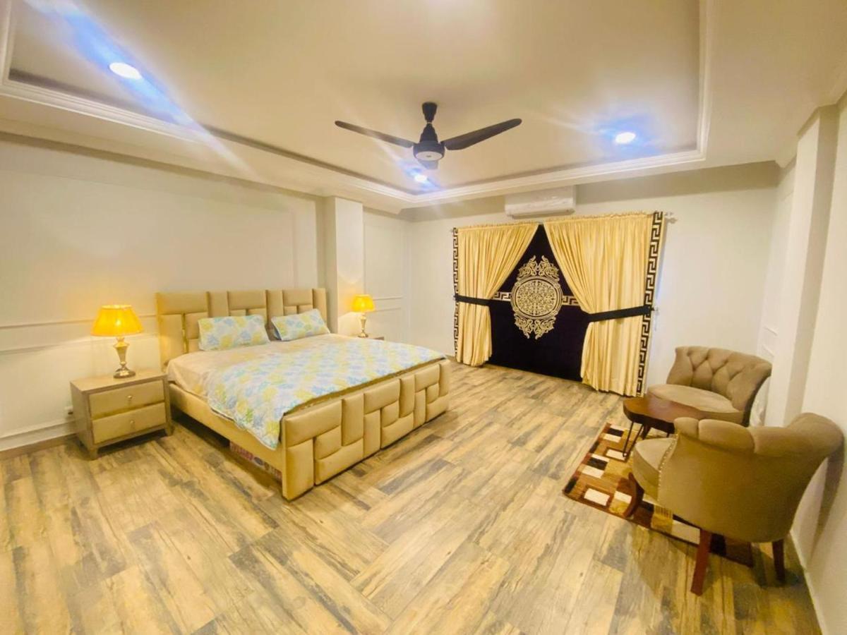 Holidazzle Serviced Apartments Bahria Town Rawalpindi Ngoại thất bức ảnh