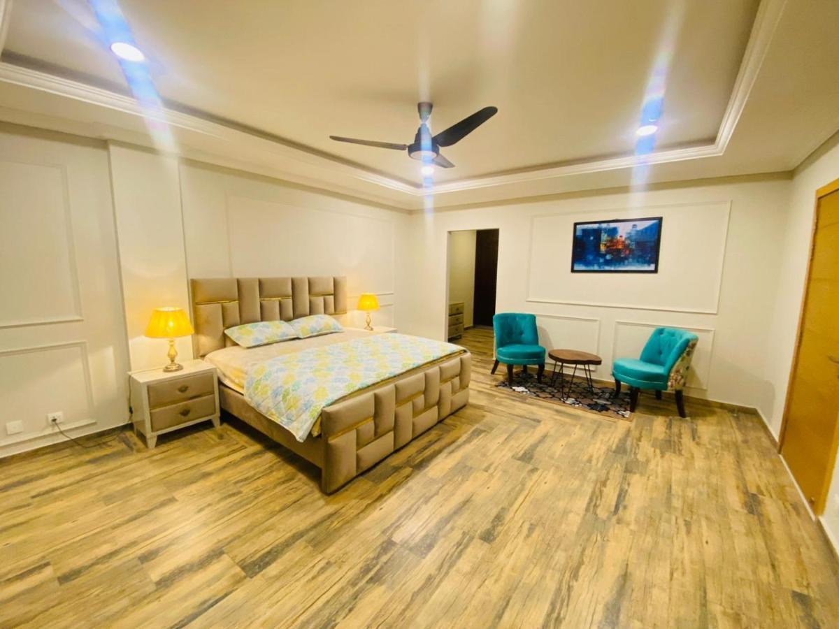 Holidazzle Serviced Apartments Bahria Town Rawalpindi Ngoại thất bức ảnh